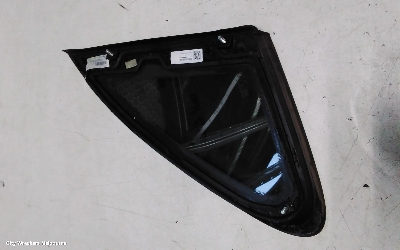 PORSCHE MACAN LEFT REAR SIDE GLASS, 95B, 06/2014 - 12/2025 - Image 2
