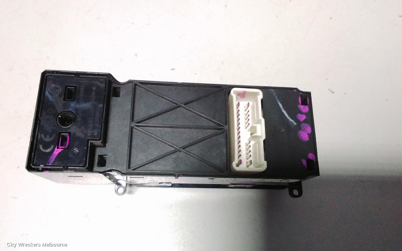 HONDA ODYSSEY PWR DR WIND SWITCH, RH FRONT (MASTER SWITCH), RB, 07/2004 - 03/2009 (AUS ONLY) - Image 3