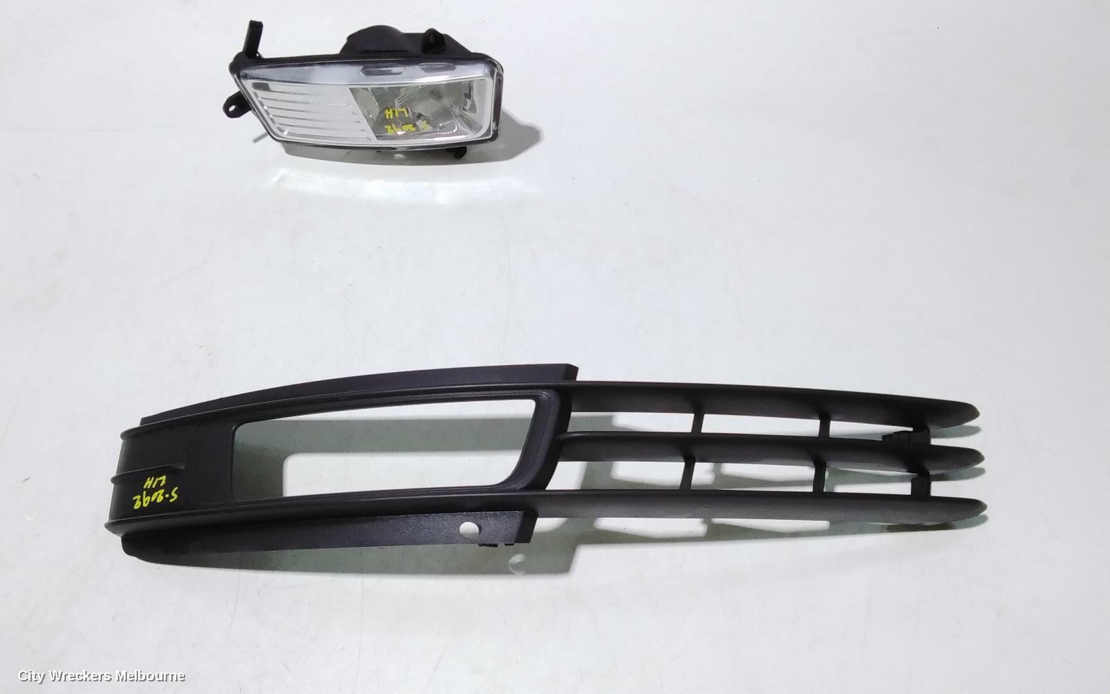 AUDI A6 LEFT INDICATOR/FOG/SIDE, BUMPER FOGLAMP, C6/4F, A6, 10/2008 - 06/2011 - Image 3