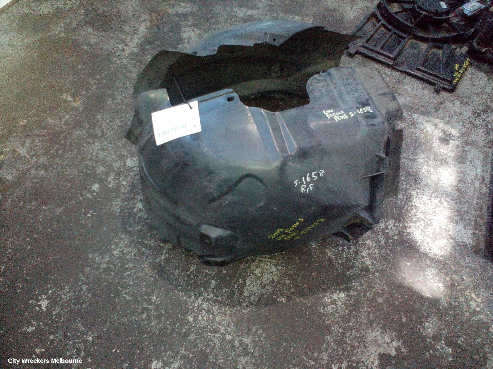 FORD FOCUS RIGHT GUARD LINER, LW, FRONT, 2.0 ENG TYPE, 05/2011 - 08/2015 - Image 3