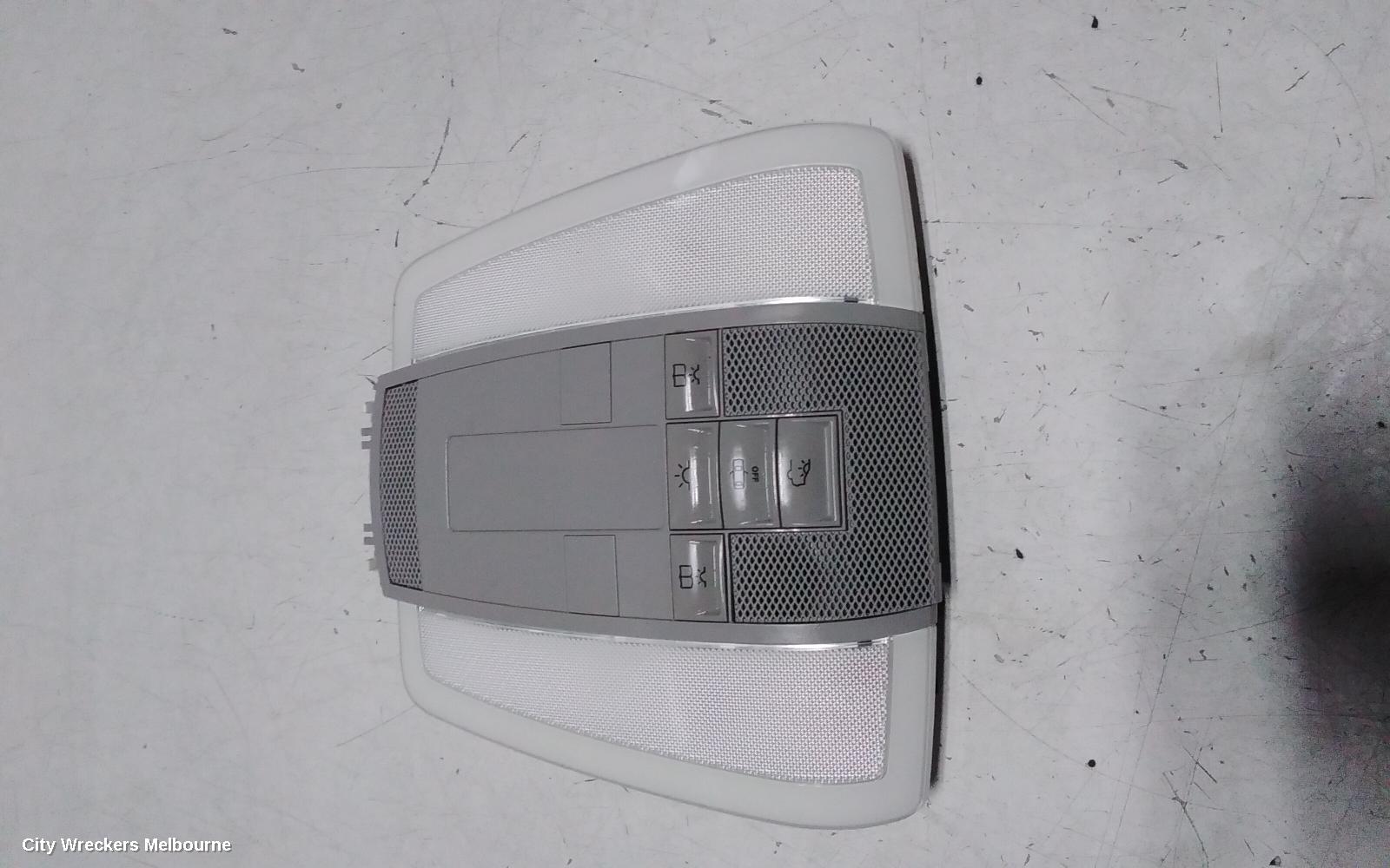 MERCEDES C CLASS COURTESY LIGHT, FRONT (CENTRE), NON SUNROOF CONTROLS TYPE, GREY, W204, 07/2007 - 01/2015 - Image 1