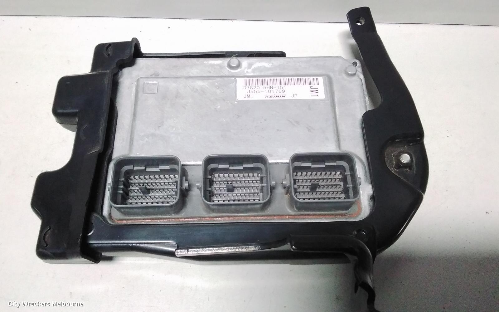 HONDA HRV ECU, ENGINE ECU, 1.8, PETROL, ECU ONLY, RU5, 12/2014 ONWARDS - Image 2