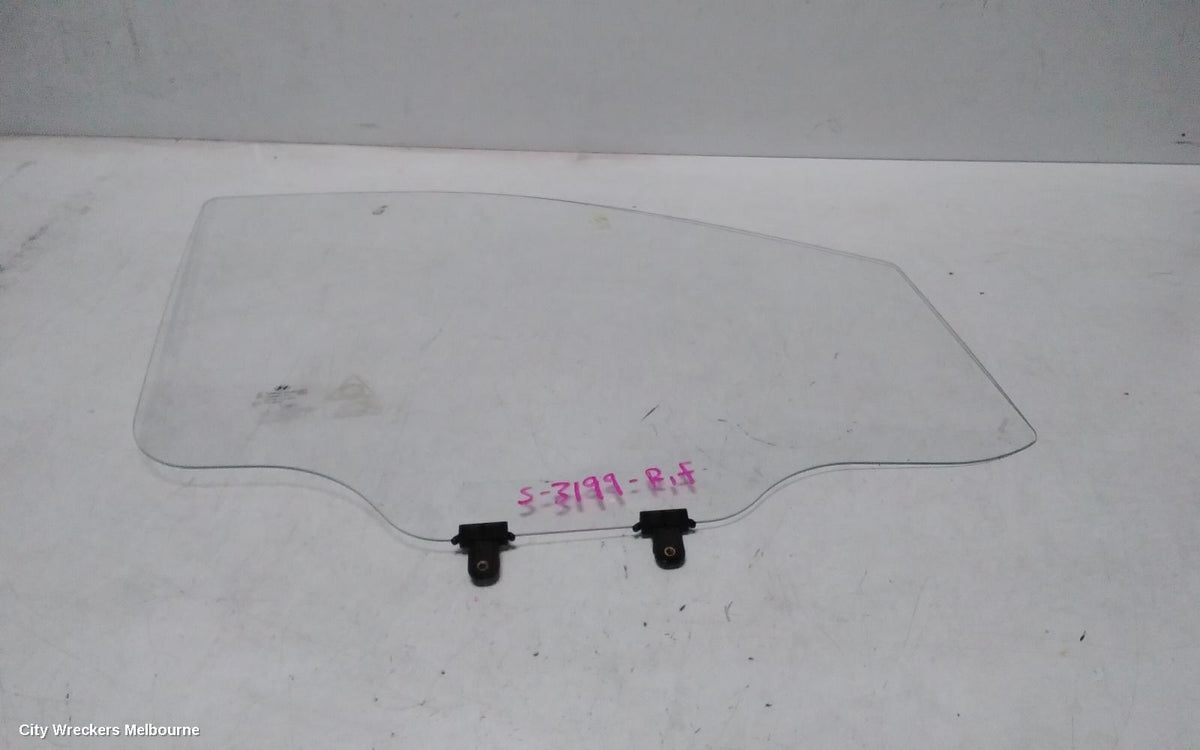 HYUNDAI ILOAD/IMAX RIGHT FRONT DOOR WINDOW, TQ, 11/2007 - 03/2021 - Image 1