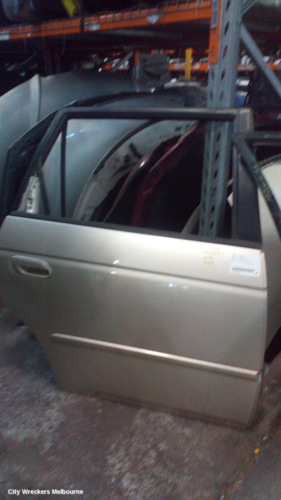 HONDA ODYSSEY RIGHT REAR DOOR, RA, W/ MOULD TYPE, 04/2000 - 05/2004 (AUST TYPE) - Image 2