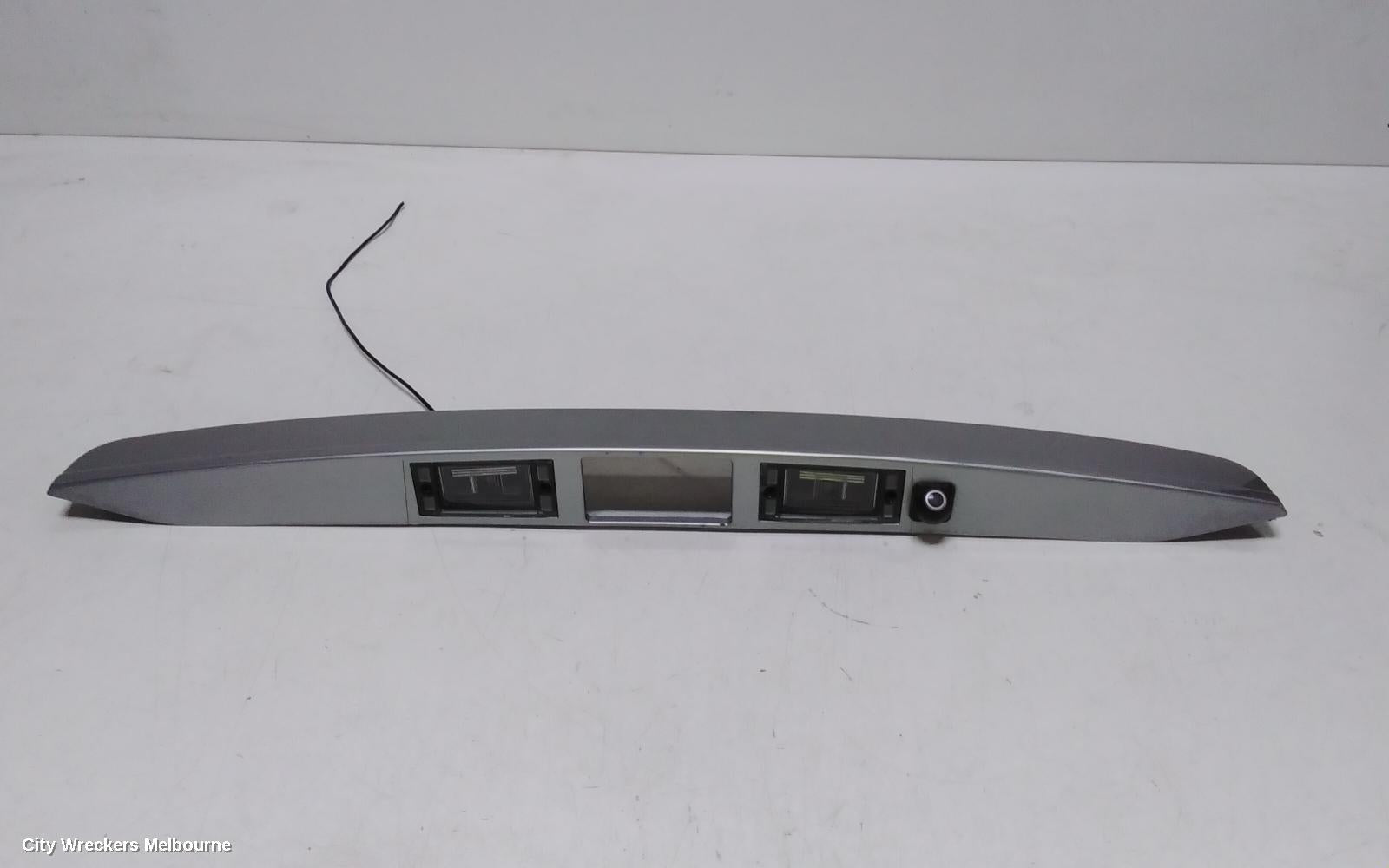 HYUNDAI ILOAD/IMAX REAR GARNISH, TAILGATE GARNISH (CENTRE), W/ CAMERA TYPE, TQ, 11/2007 - 03/2021 - Image 2