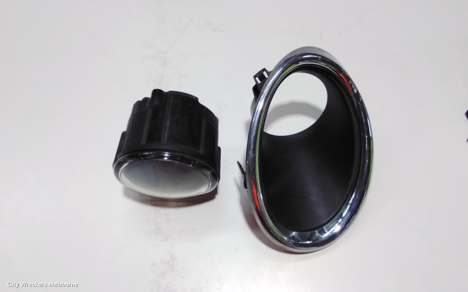 NISSAN QASHQAI RIGHT INDICATOR/FOG/SIDE, BUMPER FOGLAMP, J11, 06/2014 - 06/2017 - Image 2