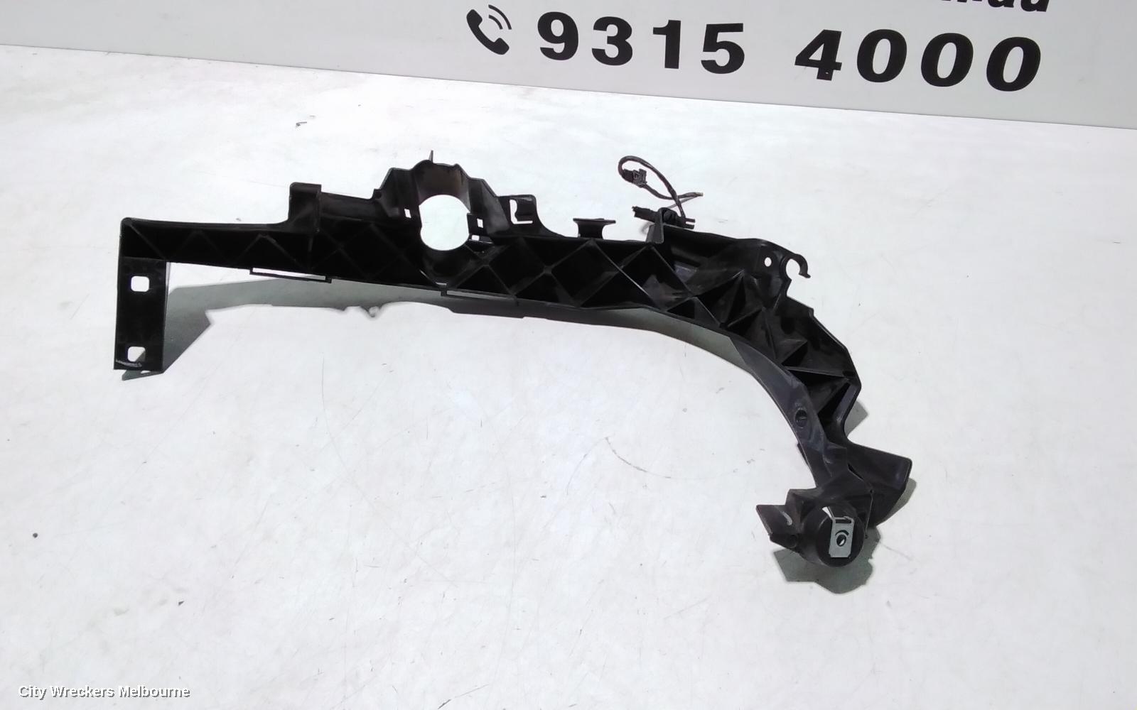 BMW 3 SERIES, E90, SEDAN, 03/2005 - 12/2013, LH HEADLIGHT BRAKET: 107281 - Image 3