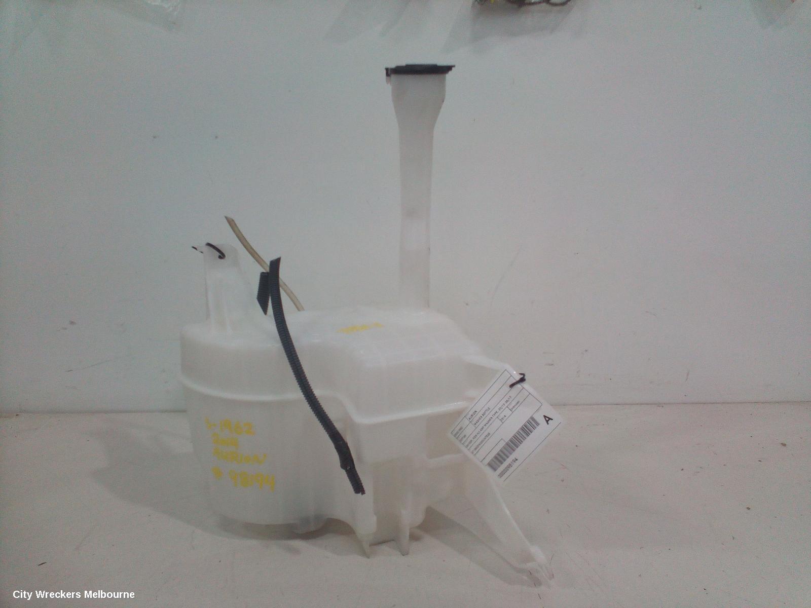 TOYOTA AURION WASHER BOTTLE, GSV50R, NON H/LAMP WASHER TYPE, 02/2012 - 08/2017 - Image 1