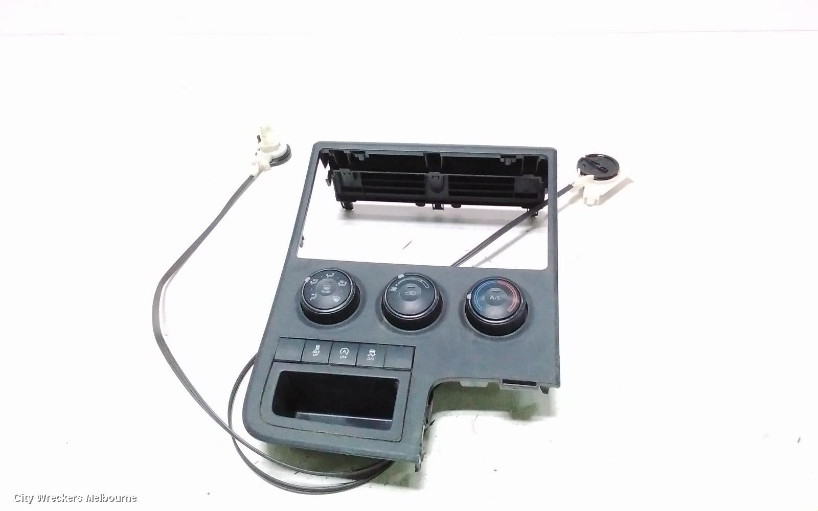 TOYOTA HIACE HEATER/AC CONTROLS, DUAL ZONE TYPE, 300 SERIES, 02/2019 ONWARDS - Image 2