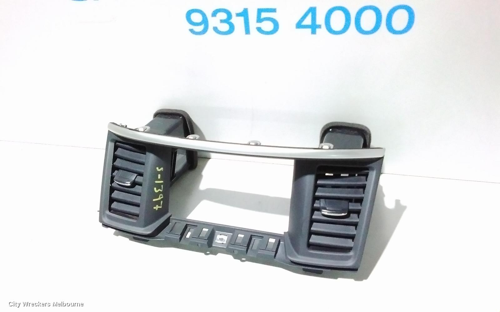 NISSAN PATHFINDER, R52, 06/2013 - 04/2021, CENTER AIRVENT: 85526 - Image 2