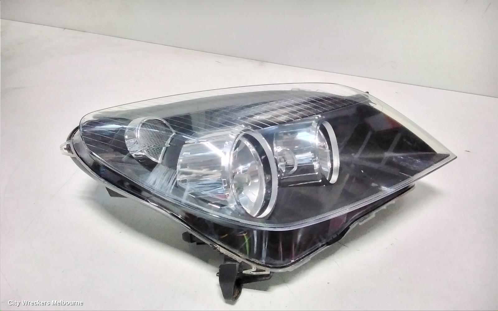 HOLDEN ASTRA RIGHT HEADLAMP, AH, BLACK INSERT TYPE, 10/2004 - 08/2009 - Image 2