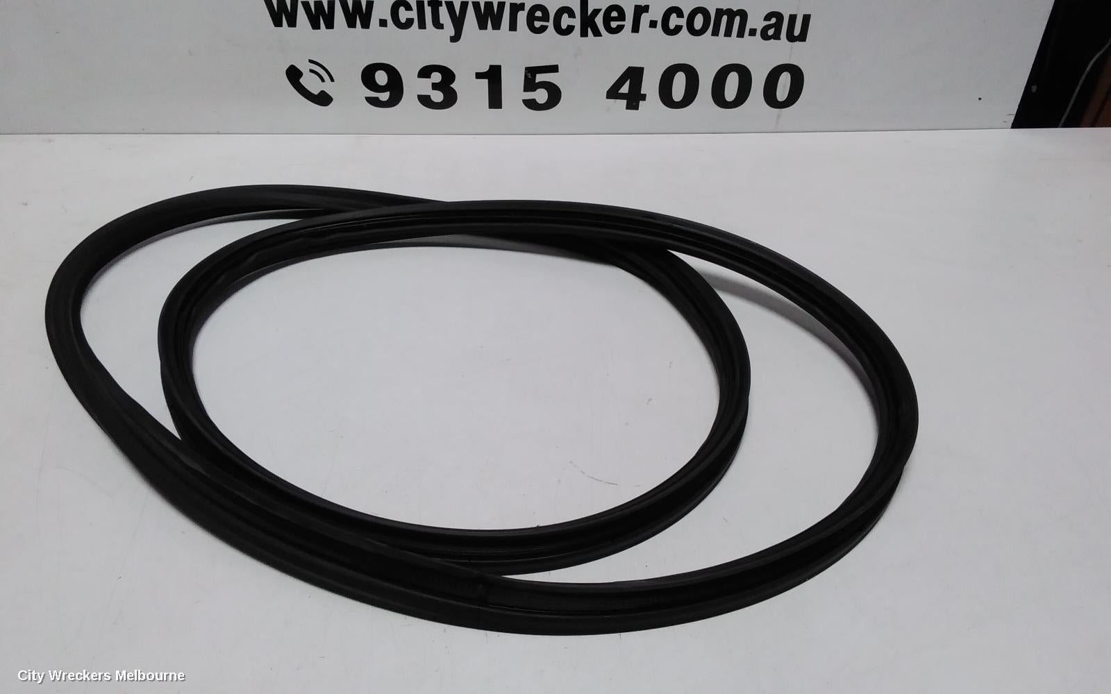 TOYOTA COROLLA, E210, 07/2018 ONWARDS, BOOTLID RUBBER SEAL : 110902 - Image 3