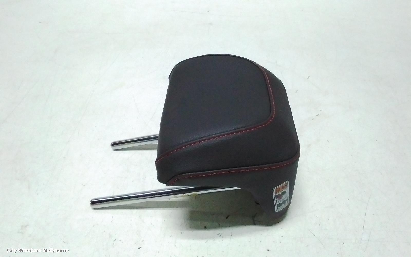 HYUNDAI I30 HEADREST, LH REAR, LEATHER, GREY, PREMIUM/SR/SR PREMIUM, PD, 03/2017 ONWARDS - Image 1