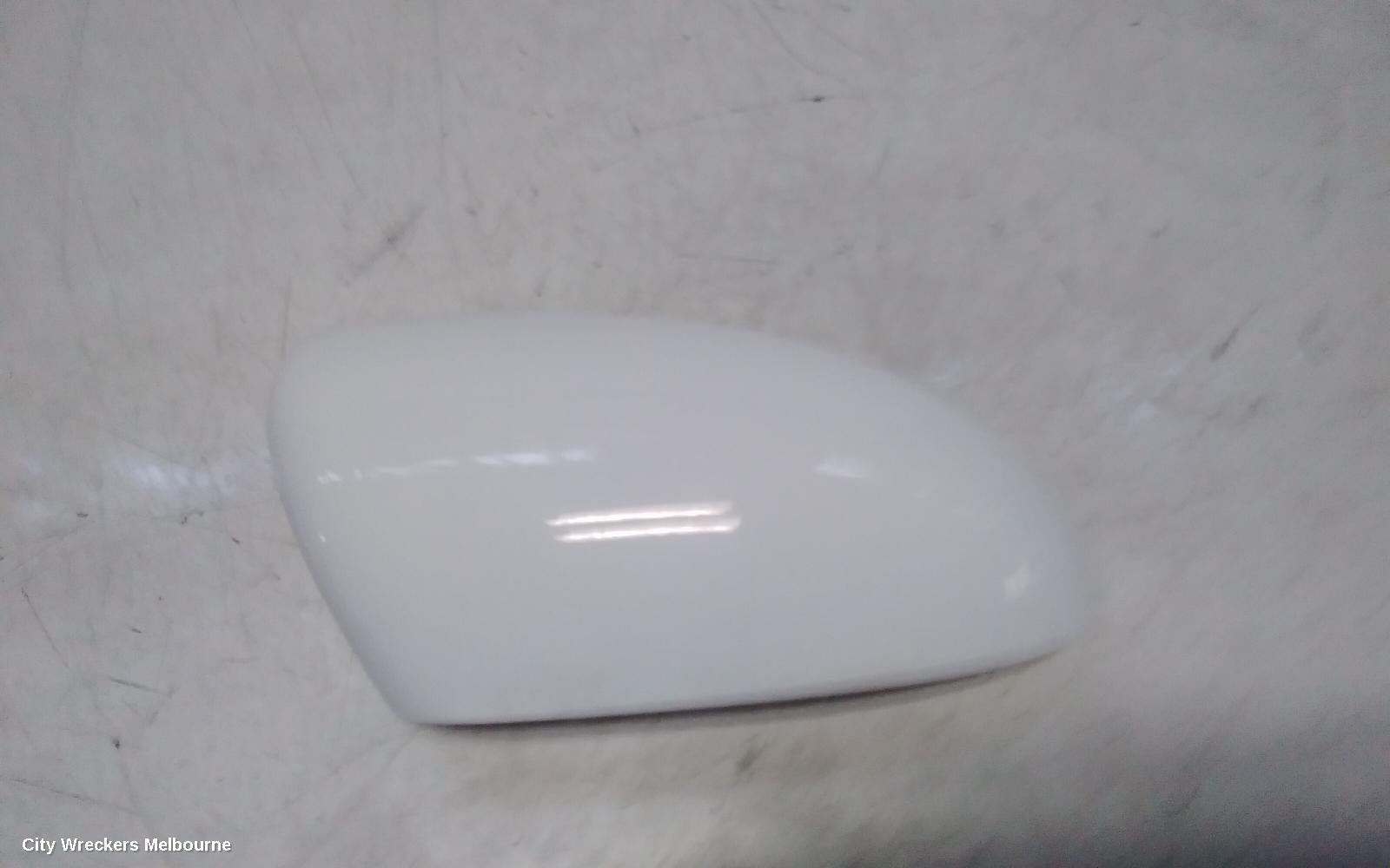 KIA SORENTO RIGHT DOOR MIRROR, UM, PLATINUM/GT-LINE/SPORT, W/ BLIND SPOT & LANE ASSIST TYPE, 03/2015 - 08/2017 - Image 2