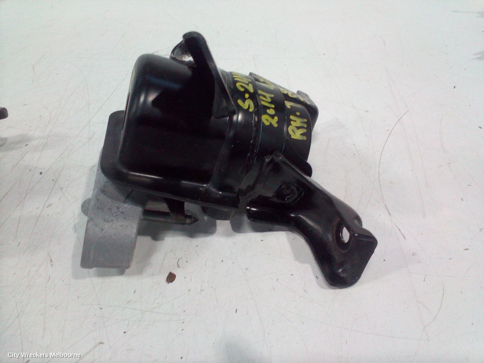 TOYOTA COROLLA MOUNT, ZRE172R RIGHT ENGINE MOUNT 12/2013 - 06/2019 - Image 3