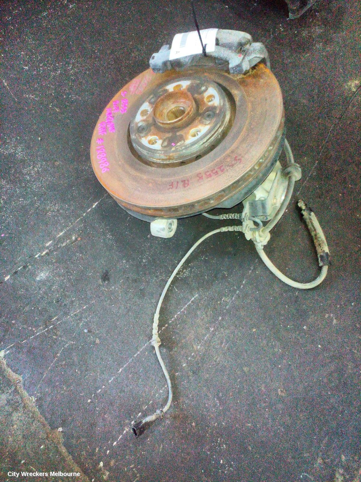 RENAULT MEGANE RIGHT FRONT HUB ASSEMBLY, PETROL, 1.6, BFB/KFB, 06/2016 - 02/2020 - Image 3