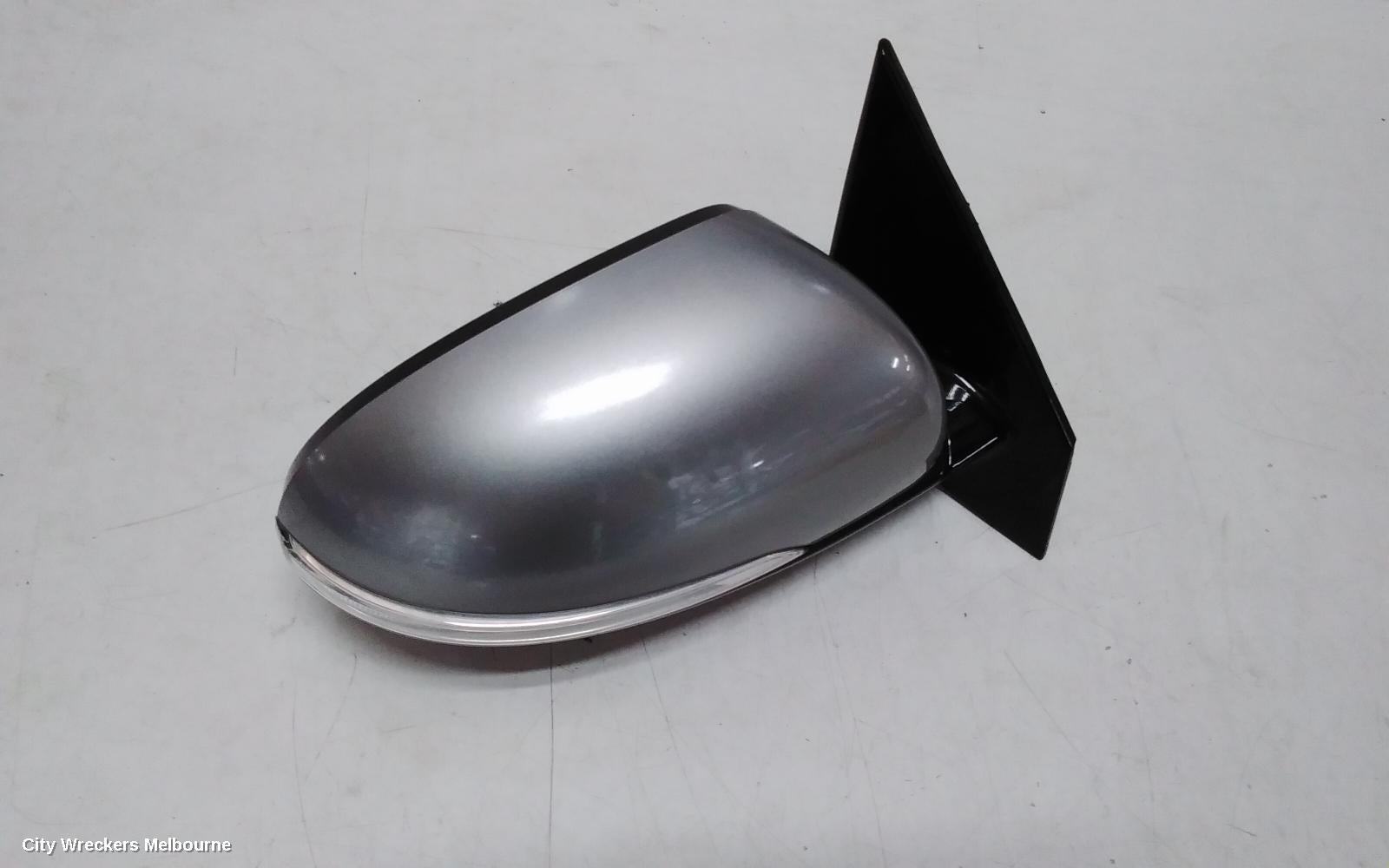 KIA SORENTO RIGHT DOOR MIRROR, UM, SI/SLI, NON BLIND SPOT & NON LANE ASSIST TYPE, 06/2015 - 01/2020 - Image 2