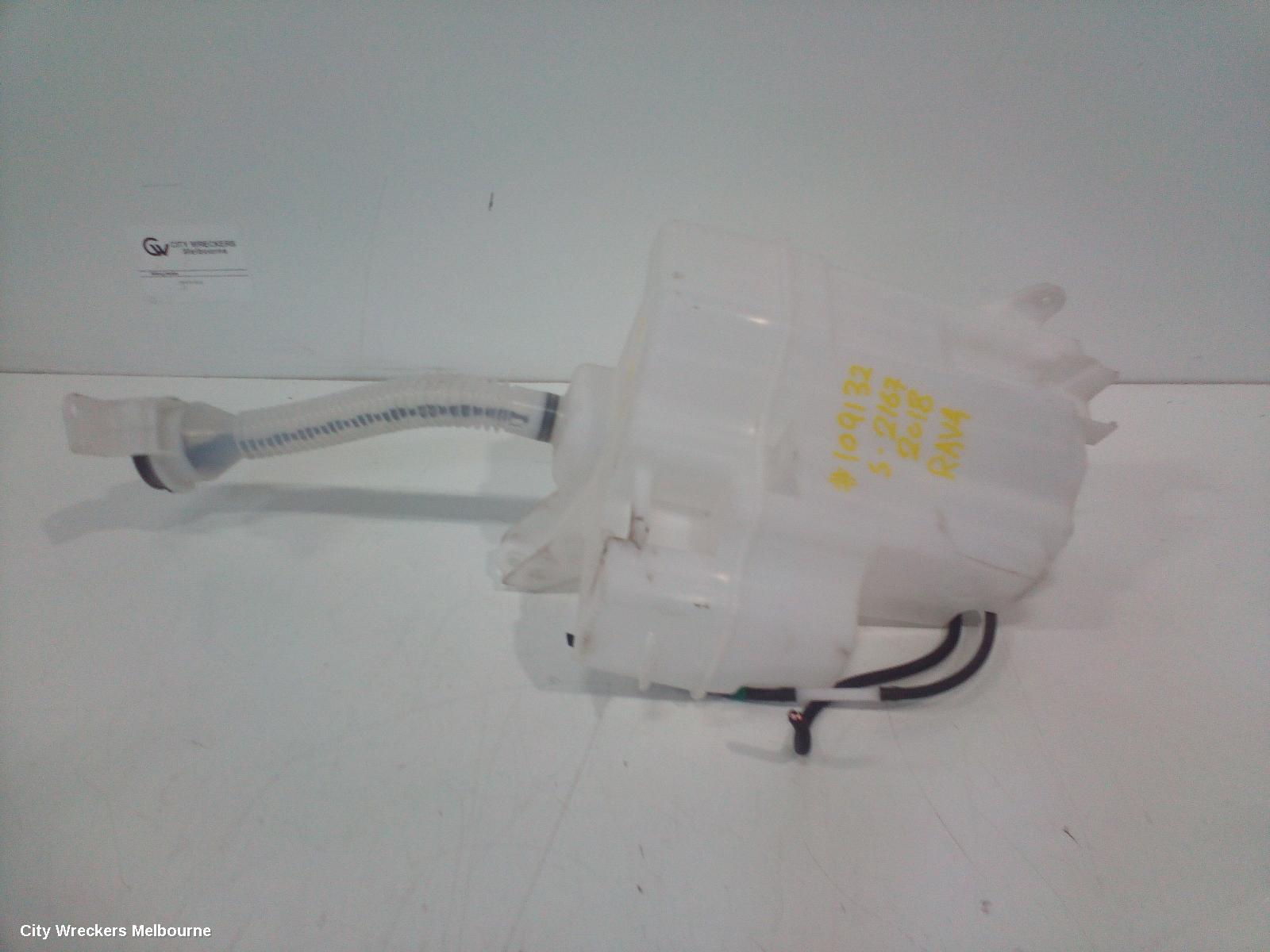 TOYOTA RAV4 WASHER BOTTLE, XA40, NON H/LAMP WASHER TYPE, 12/2012 - 11/2018 - Image 2