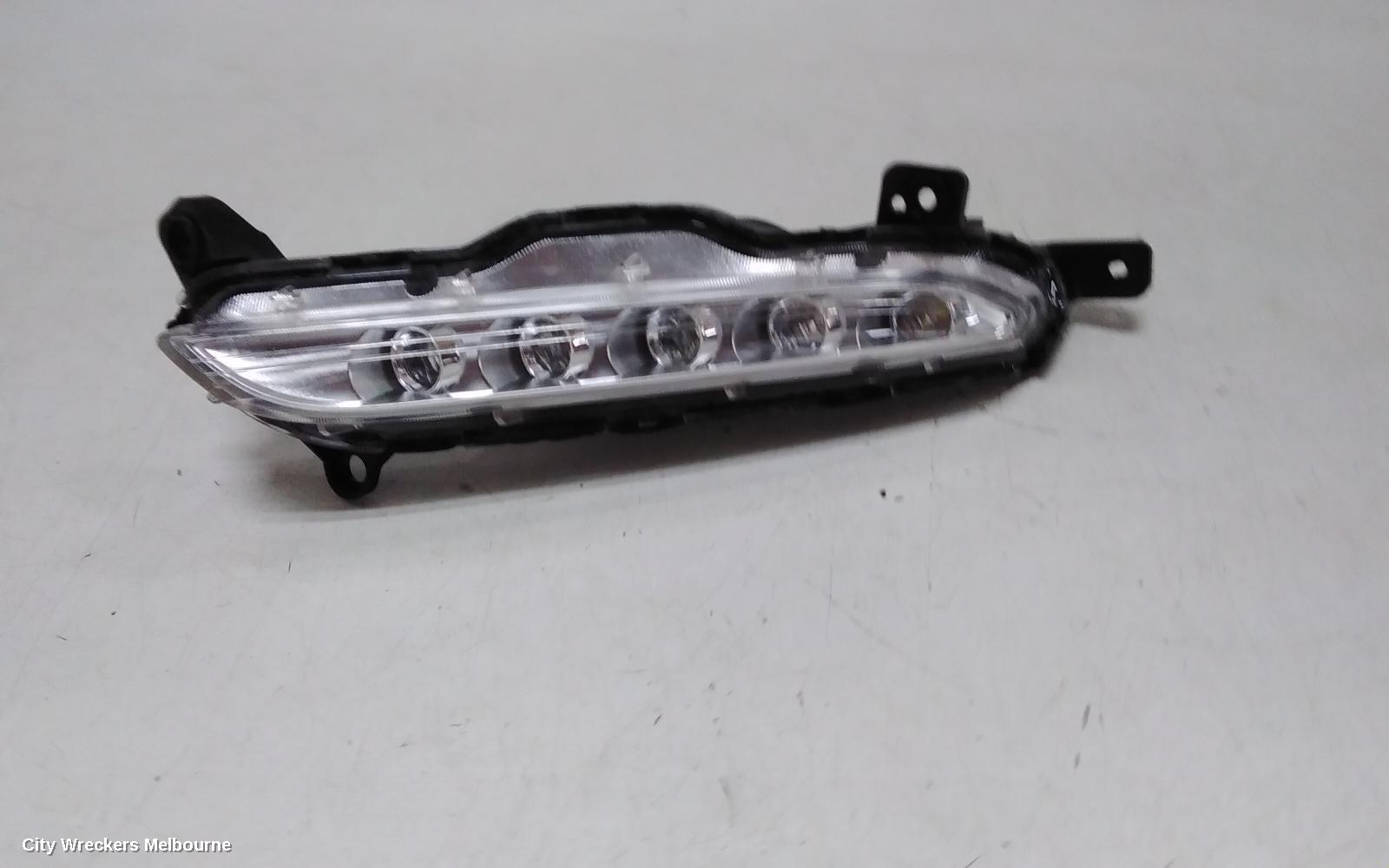 HYUNDAI TUCSON RIGHT INDICATOR/FOG/SIDE, DAYTIME RUNNING LAMP, TL, KOREAN BUILT (VIN KMHJ), 07/2015 - 06/2018 - Image 2