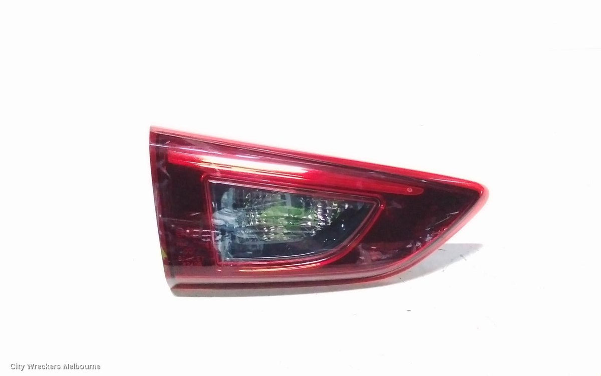 MAZDA CX3 REAR GARNISH, TAILGATE LAMP (LH SIDE), W/ HALOGEN TYPE, DK, 03/2015 ONWARDS - Image 2