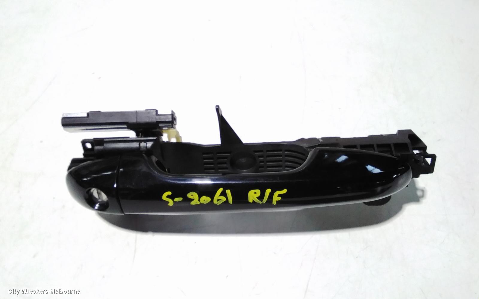 TOYOTA KLUGER DOOR HANDLE, OUTER, RH FRONT, NON KEYLESS ENTRY TYPE, GSU50/GSU55, 03/2014 - 02/2021 - Image 3