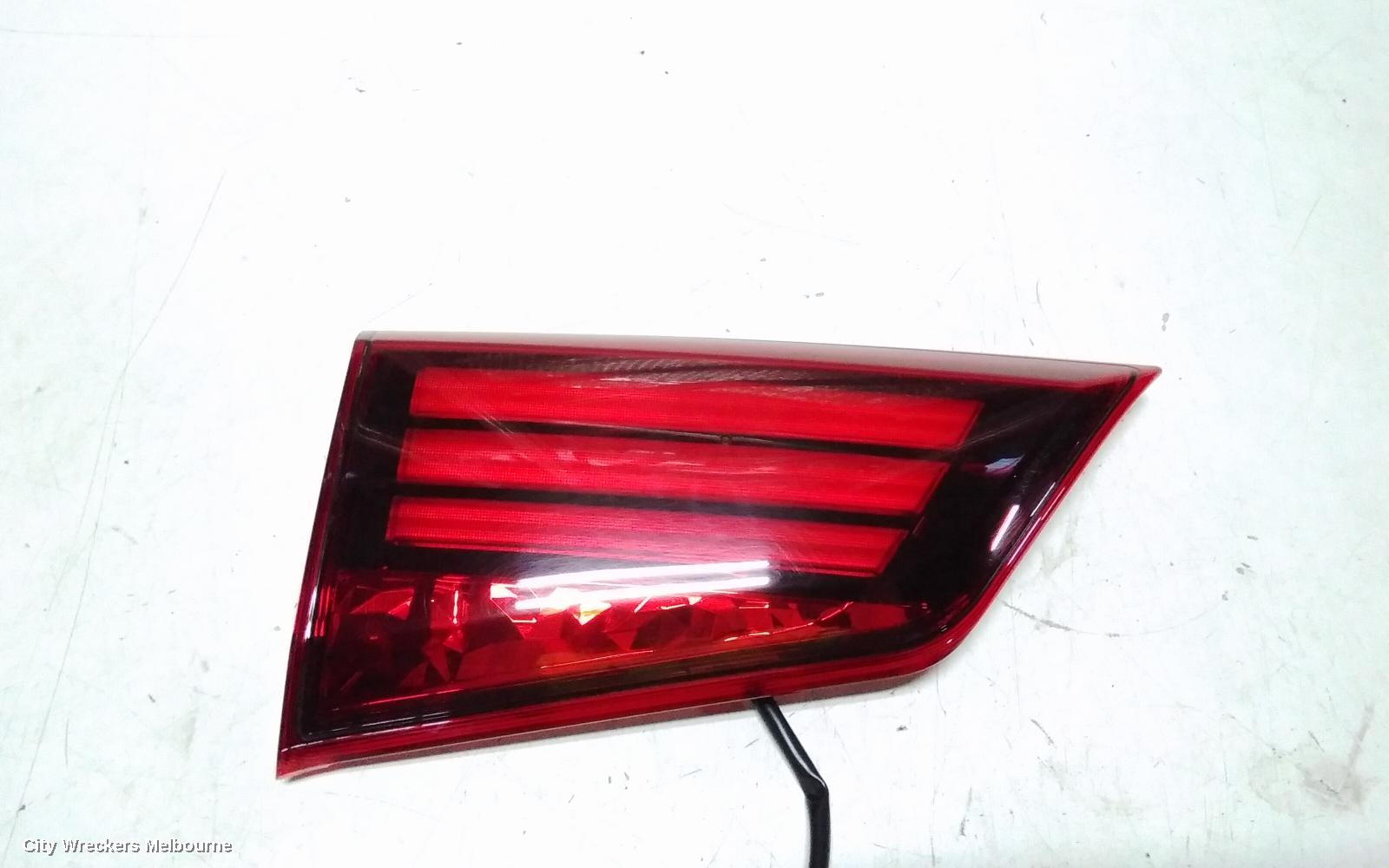 MITSUBISHI OUTLANDER REAR GARNISH, TAILGATE LAMP (LH SIDE), ZK-ZL, 04/2015 - 07/2021 - Image 3