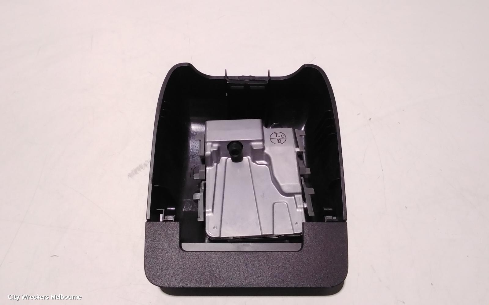 TOYOTA HIACE REVERSE CAMERA, FRONT CAMERA, 300 SERIES, 04/2019 ONWARDS - Image 2