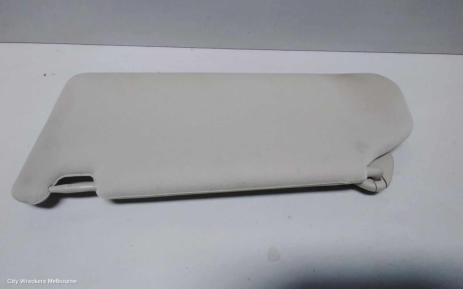 MITSUBISHI OUTLANDER SUNVISOR, ZK-ZL, RH SIDE, 04/2015 ONWARDS - Image 3