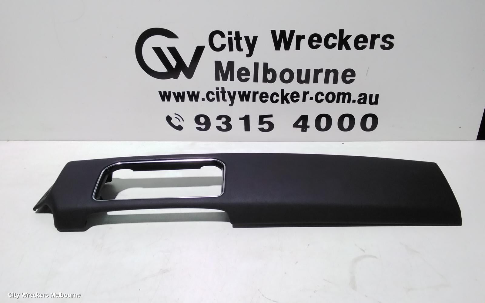 LAND ROVER RANGEROVER SPORT TRIM PANEL, L494, 12/2013 - 04/2022 - Image 1