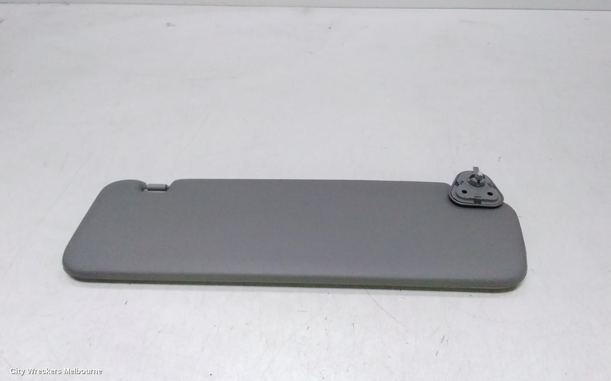 LDV G10 SUNVISOR, SV7C, RH SIDE, NON MIRROR TYPE, VAN, 04/2015 ONWARDS - Image 2