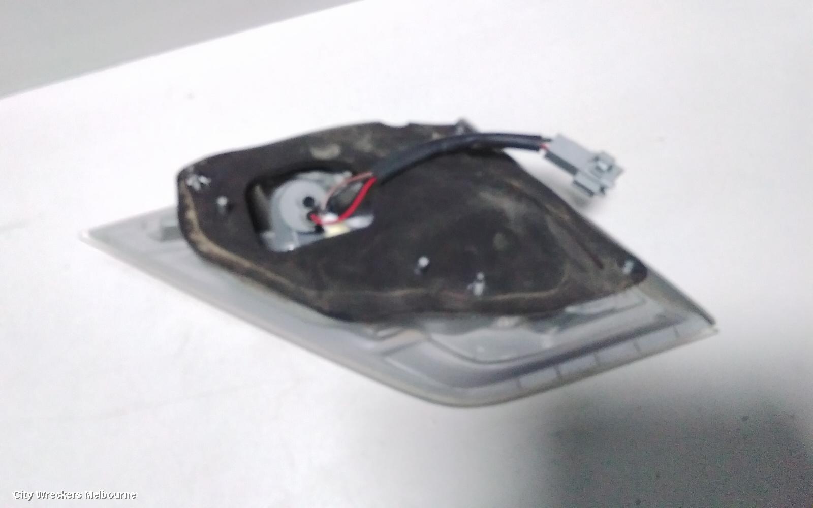 TOYOTA AURION REAR GARNISH, BOOTLID LAMP (LH SIDE), SPORTIVO/TOURING/WHITE, GSV40R, 09/2009 - 03/2012 - Image 3