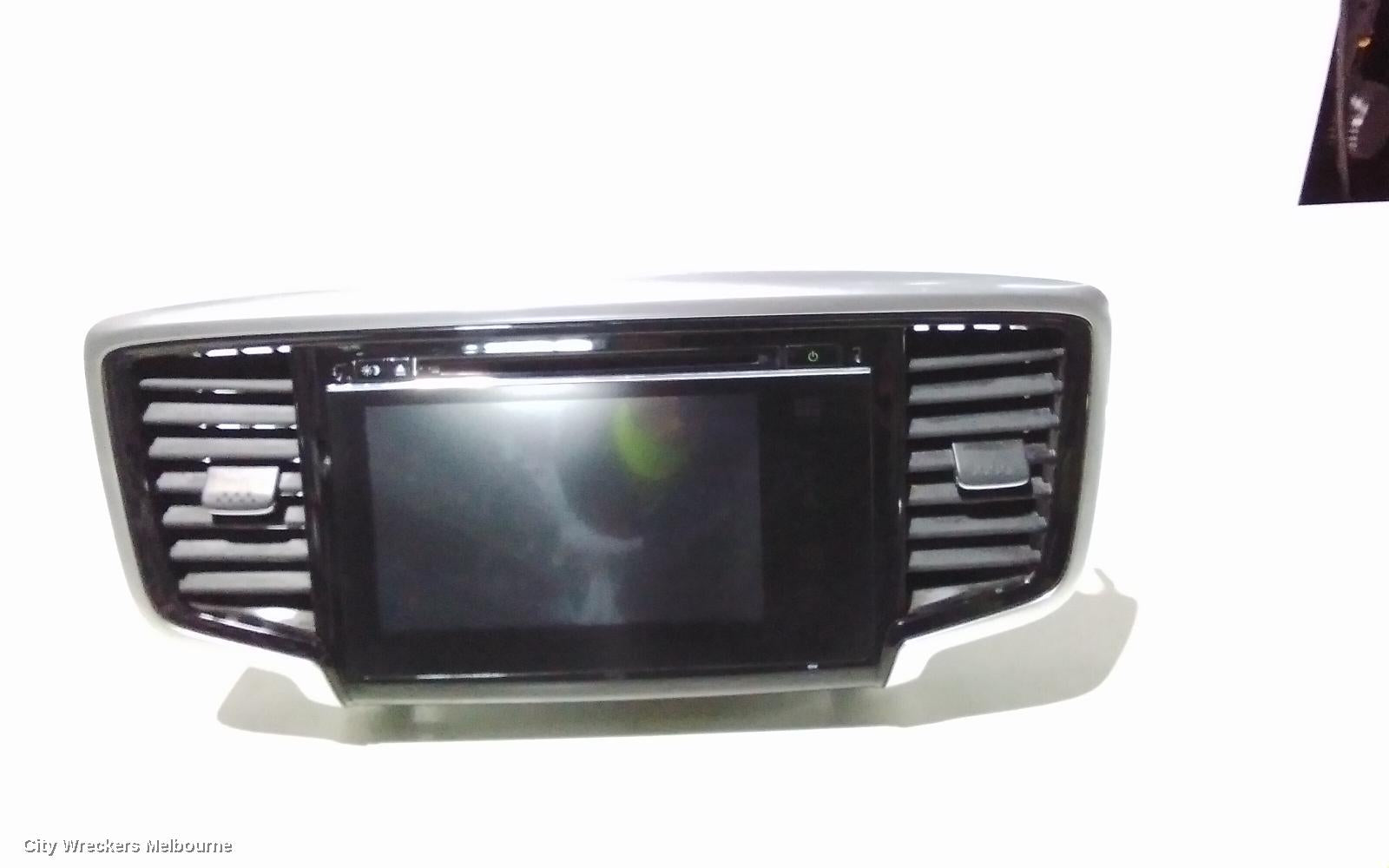 HONDA ODYSSEY RADIO/CD/DVD/SAT/TV, RC1, DISPLAY UNIT, 7IN TOUCHSCREEN, NON SAT NAV TYPE, 02/2014 - 12/2020 - Image 2