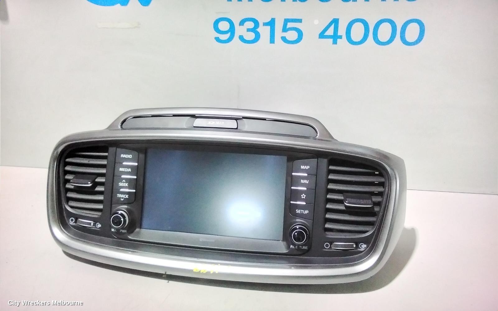 KIA SORENTO RADIO/CD/DVD/SAT/TV, HEAD UNIT, UM, 09/2017 - 01/2020 - Image 2