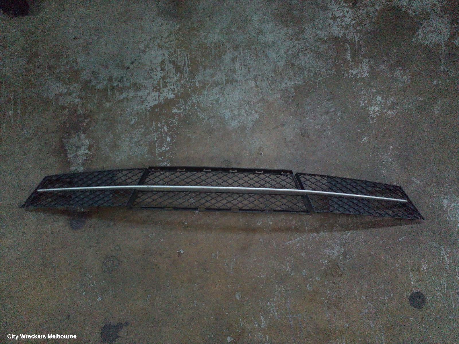 BMW 5 SERIES GRILLE, BUMPER GRILLE (CENTRE), E60, NON M SPORTS PACKAGE, 01/2007 - 04/2010 - Image 3