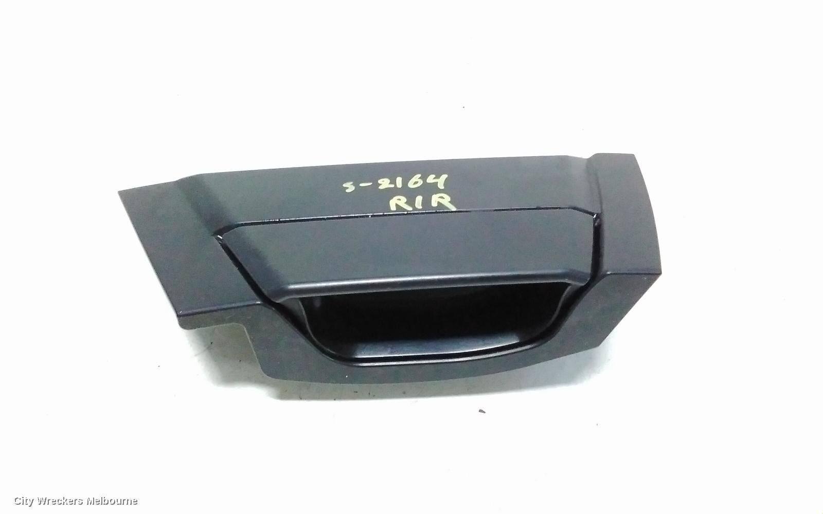 HONDA HRV DOOR HANDLE, OUTER, RH REAR, RV, 12/2021 ONWARDS - Image 3