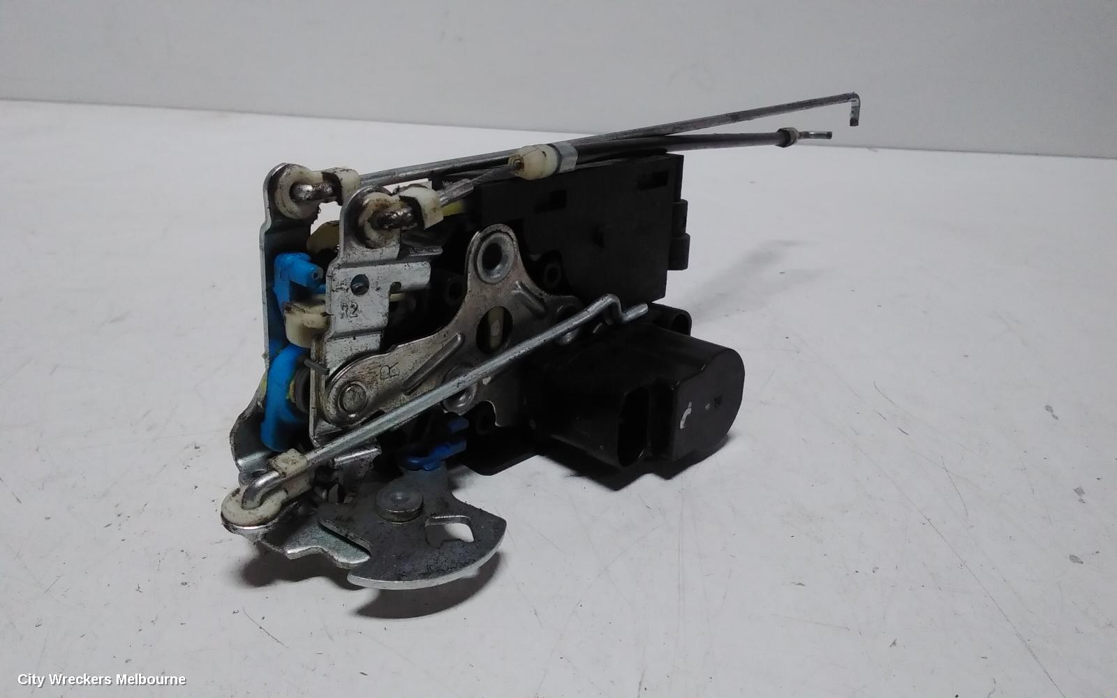 LDV V80 DOOR/BOOT/GATE LOCK, RIGHT FRONT DOOR LOCK, 01/2013 ONWARDS - Image 3