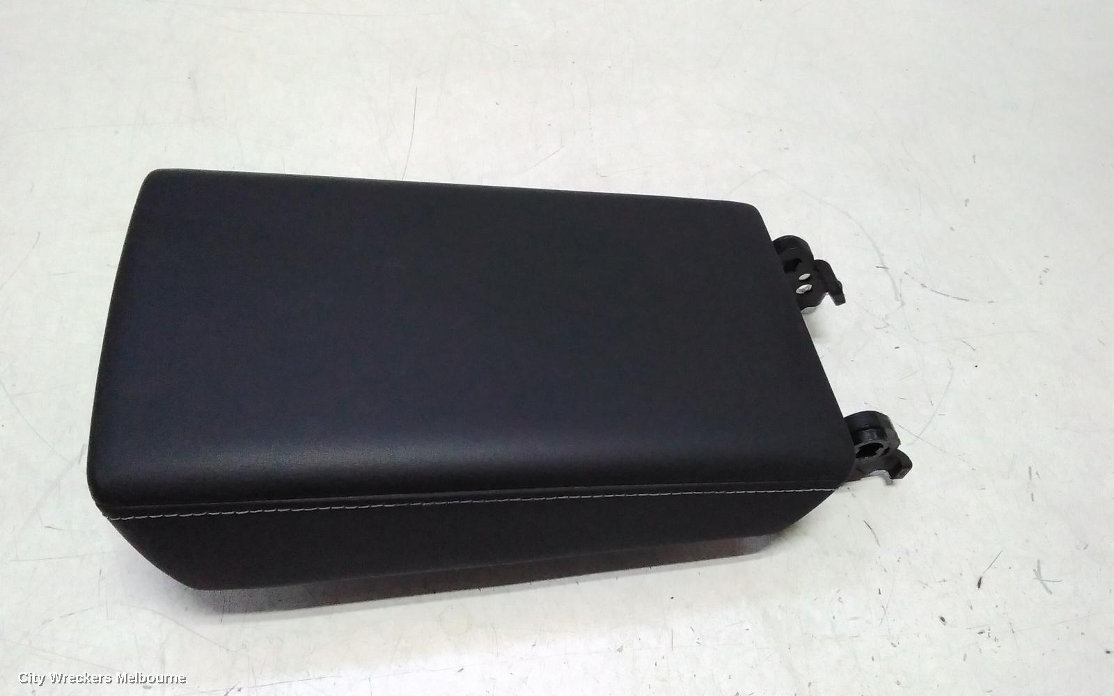 TESLA MODEL Y CONSOLE, 1ST GEN, 03/2022 ONWARDS - Image 2