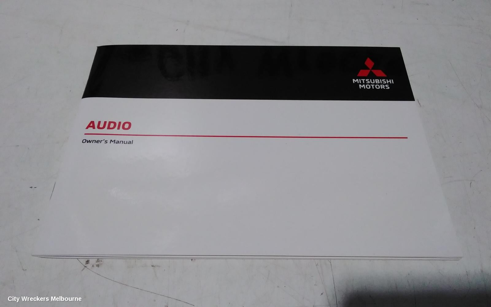 MITSUBISHI EXPRESS OWNERS HANDBOOK, SN, 03/2020 - 12/2022 - Image 2
