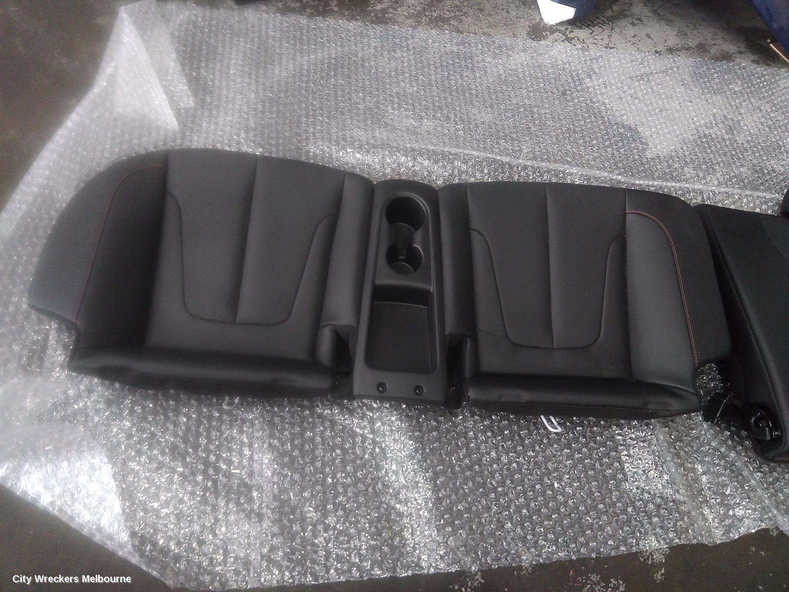 HYUNDAI VELOSTER COMPLETE INTERIOR, JS, 09/2019 - 07/2021 - Image 3