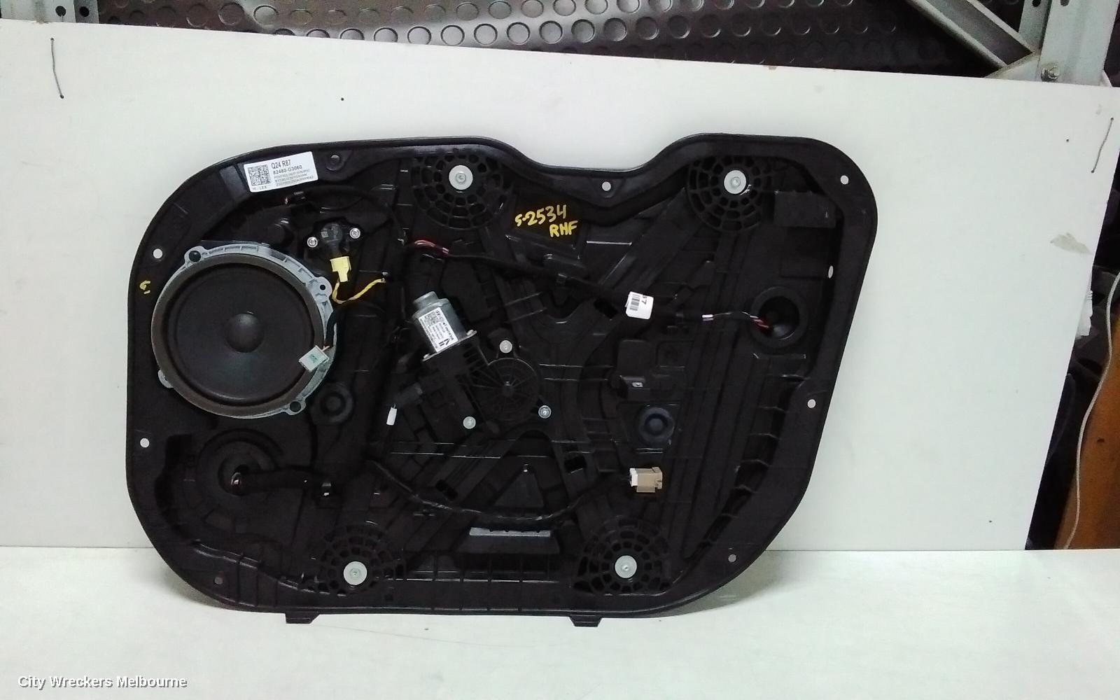 HYUNDAI I30 RIGHT FRONT WINDOW REG/MOTOR, PD, HATCH, DOOR REG ASSY (REG AND MOTOR), 6 PIN TYPE, 03/2017 ONWARDS - Image 1