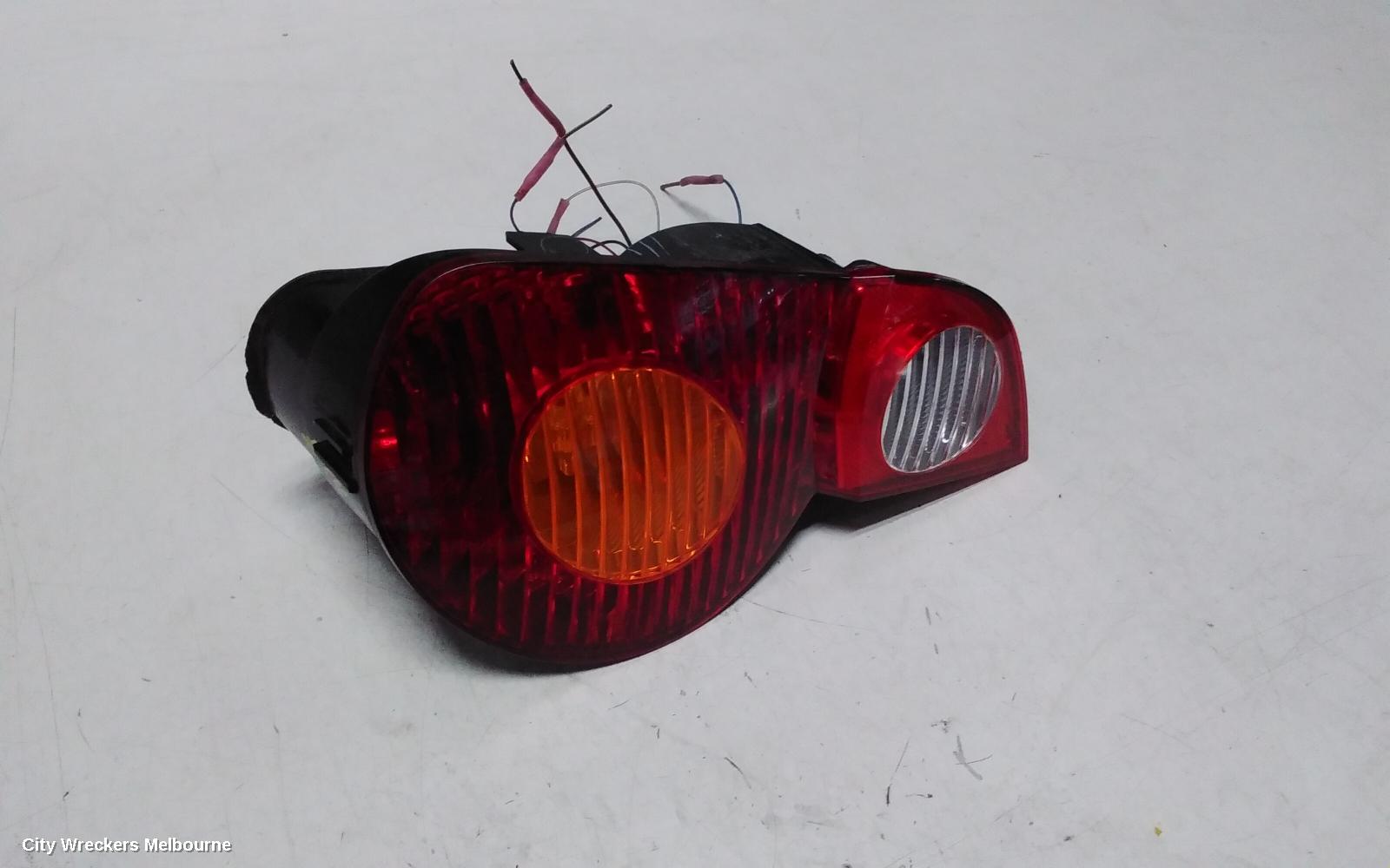 BMW Z4 LEFT TAILLIGHT, E85, CABRIO, AMBER INDICATOR TYPE, 08/2003 - 01/2006 - Image 3