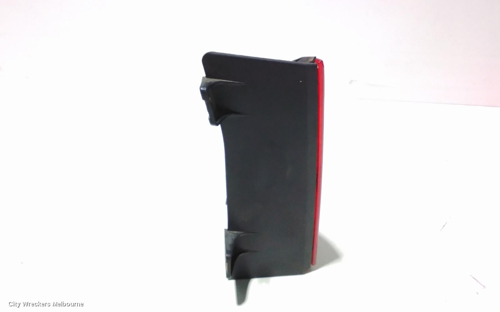 MERCEDES VITO RIGHT TAILLIGHT, UPPER TAILGATE, 639, 02/2006 - 02/2015 - Image 3
