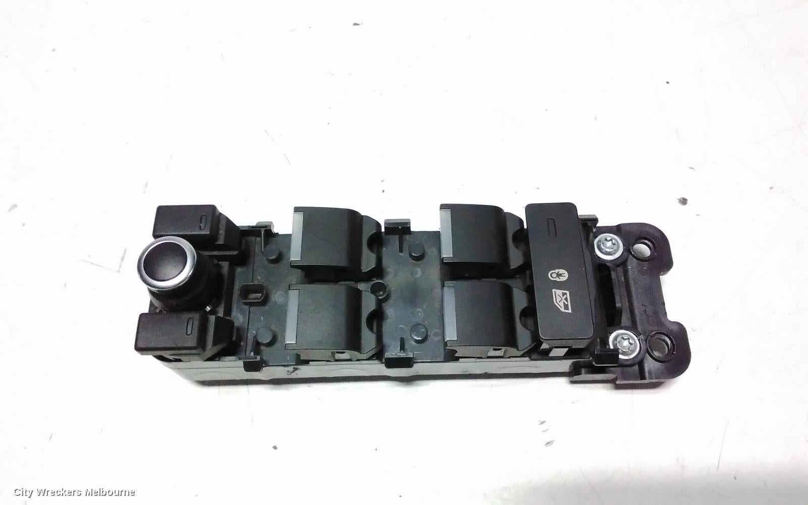 AUDI Q7 PWR DR WIND SWITCH, RH FRONT (MASTER SWITCH), 4L, 09/2006 - 08/2015 - Image 2