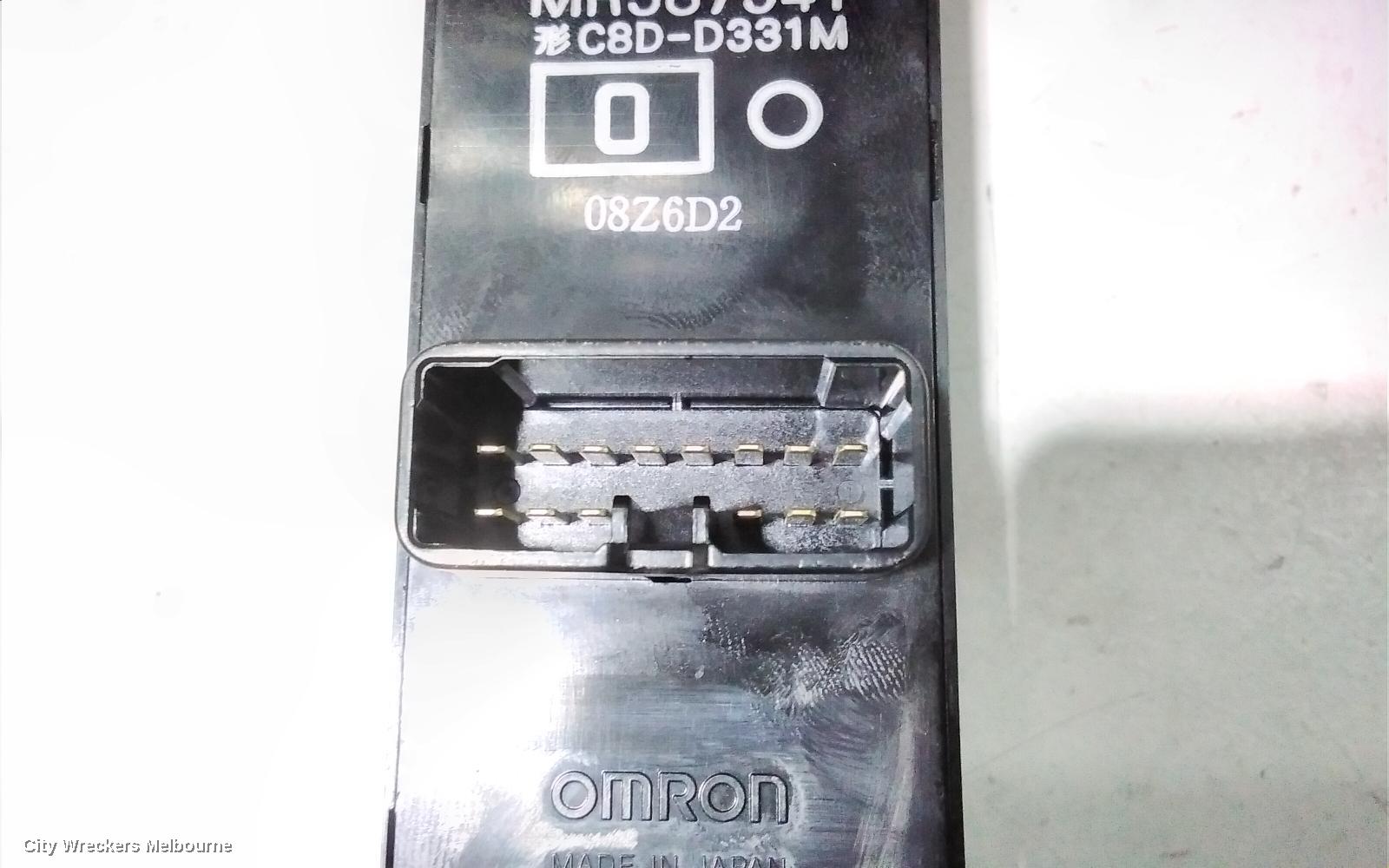 MITSUBISHI GRANDIS PWR DR WIND SWITCH, RH FRONT (MASTER SWITCH), BA, 04/2004 - 03/2010 - Image 3