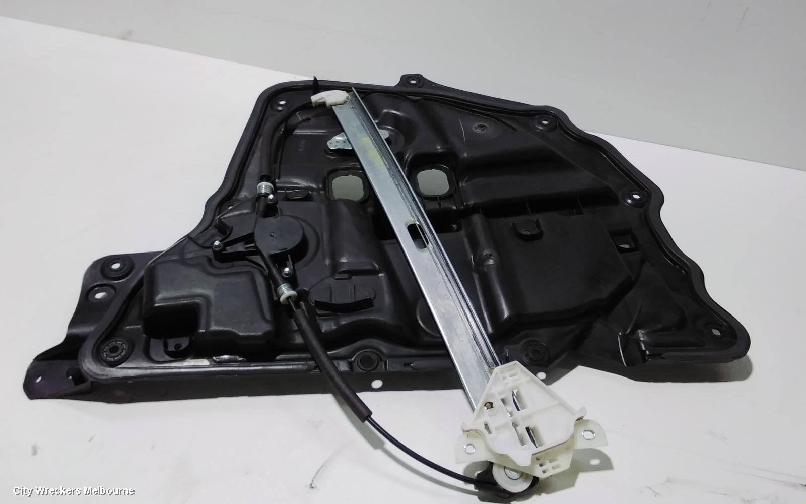 MAZDA CX5 RIGHT FRONT WINDOW REG/MOTOR, KE, 02/2012 - 12/2016 - Image 2