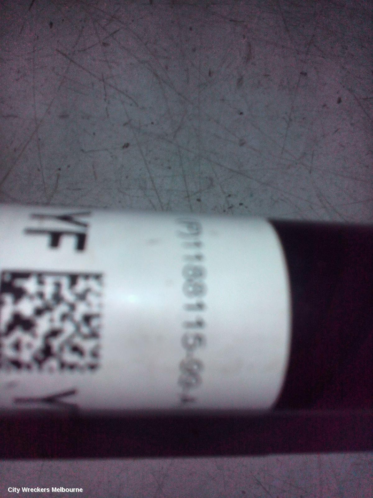 TESLA MODEL Y RIGHT DRIVESHAFT, 1ST GEN, 03/2022 ONWARDS - Image 3