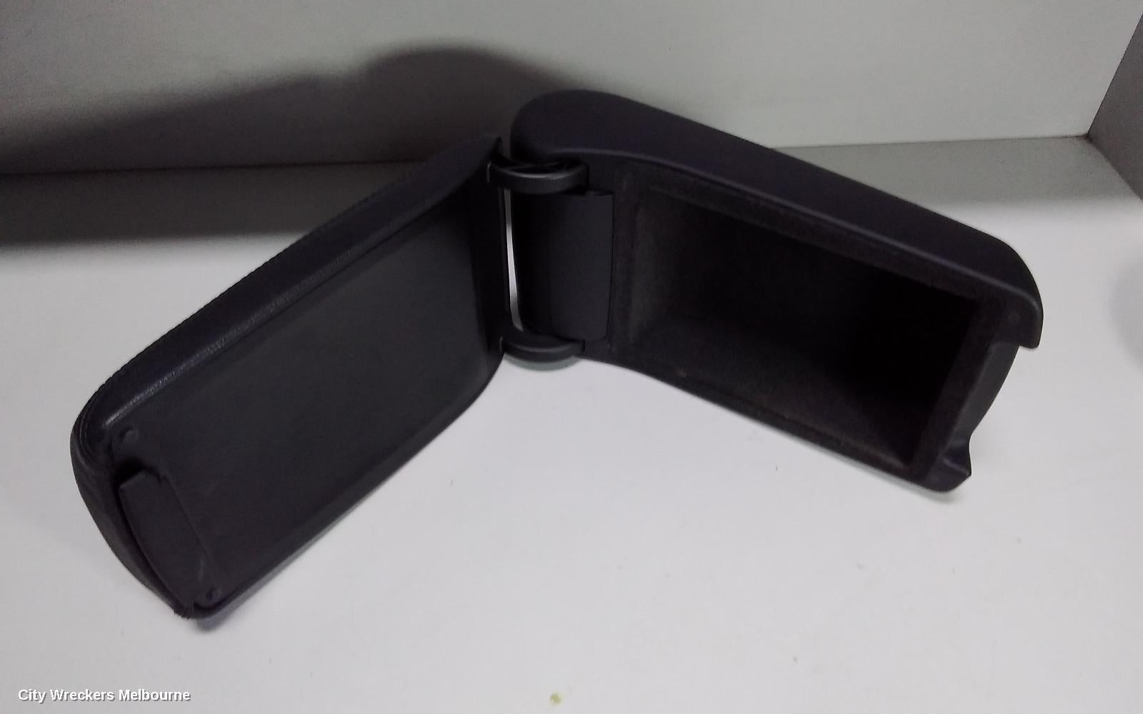 AUDI A6 CONSOLE, C6/4F, 11/2004 - 06/2011 - Image 2