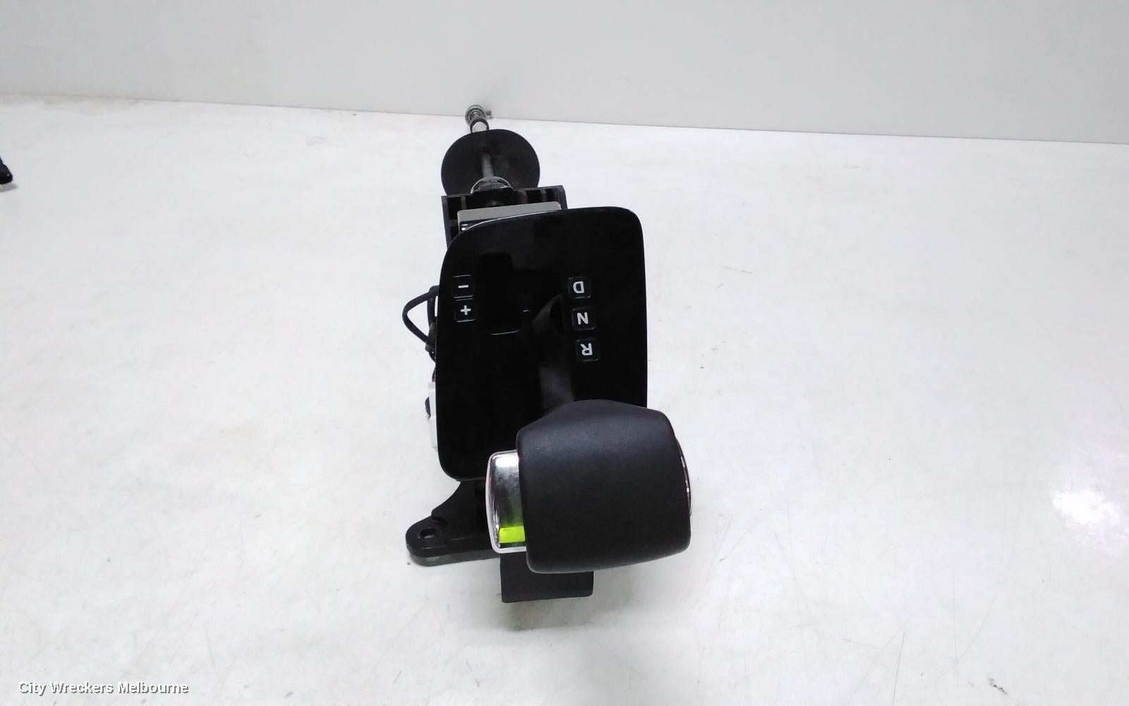 LDV G10 GEAR STICK/SHIFTER, AUTO, PETROL/DIESEL, SV7A/SV7C, WAGON/VAN, 04/2015 ONWARDS - Image 1