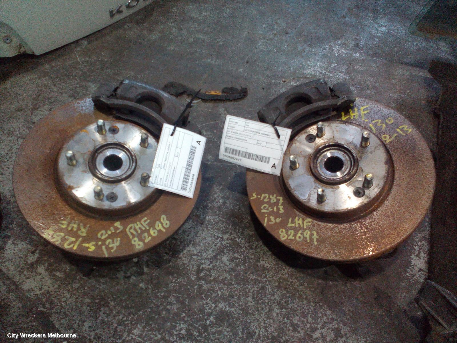 HYUNDAI I30 LEFT FRONT HUB ASSEMBLY, GD, WAGON, 02/2012 - 07/2016 - Image 2