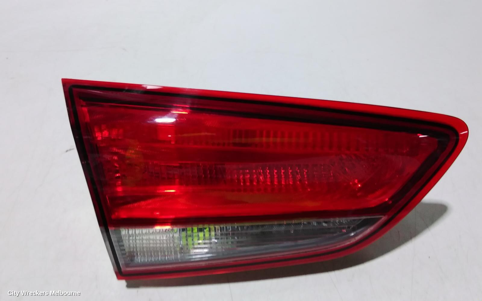 HYUNDAI I30 REAR GARNISH, TAILGATE LAMP (RH SIDE), STANDARD, NON LED TYPE, PD, 03/2017 ONWARDS - Image 2